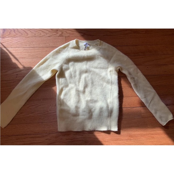Joie Sweaters - Joie 100% Cashmere Sweater Yellow Long-sleeves Size XS Crewneck Fuzzy Rockabilly